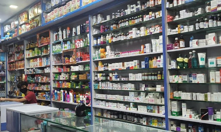 20 मई को वाराणसी की 3000 से ज्यादा दवा दुकानें रहेंगी बंद, देशव्यापी हड़ताल में शामिल होंगे केमिस्ट