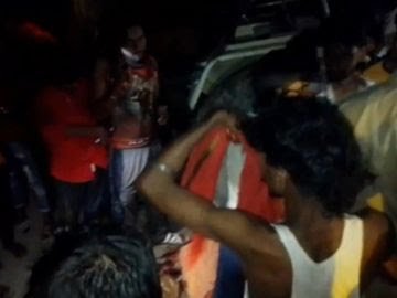 चंदौली में दर्दनाक हादसा: मिट्टी लदे ट्रैक्टर की टक्कर से दो चचेरे भाइयों की मौत, चालक फरार