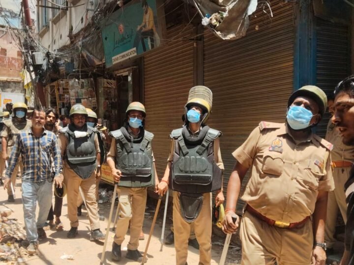 दालमंडी में ध्वस्तीकरण अभियान अंतिम चरण में, 18 भवनों पर चला बुलडोजर; सड़क चौड़ीकरण का रास्ता साफ