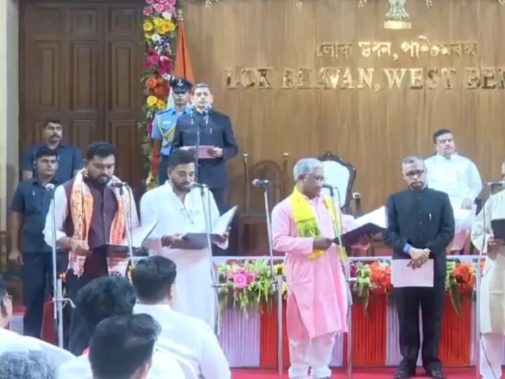 पश्चिम बंगाल में भाजपा सरकार का पहला कैबिनेट विस्तार, 35 नए मंत्रियों ने ली शपथ