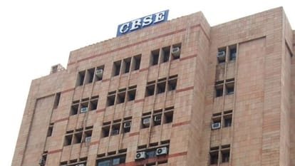 CBSE में बड़ा प्रशासनिक फेरबदल: चेयरमैन राहुल सिंह और सचिव हिमांशु गुप्ता का तबादला, OSM टेंडर की होगी जांच