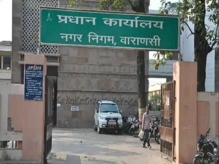 अब वाट्स-एप से घर बैठे जमा करें सम्पत्ति कर, महापौर ने बटन दबा कर एआई आधारित चैटबॉट का किया शुभारंभ
