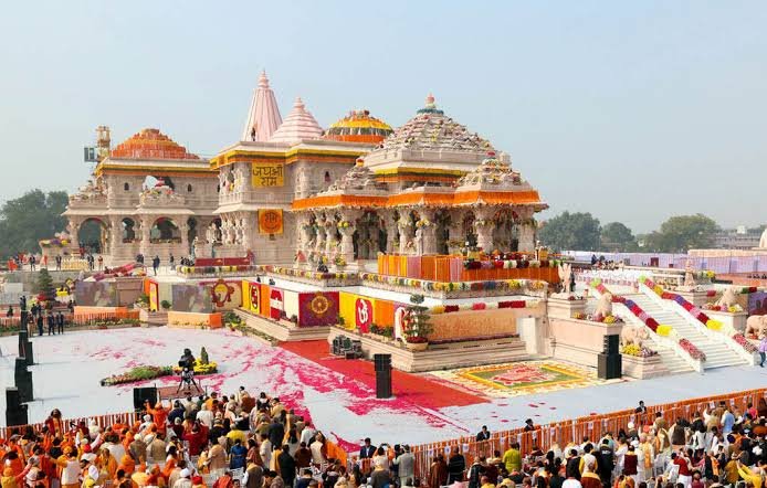 राम मंदिर चढ़ावे में चोरी के आरोप पर सियासत तेज, अखिलेश ने उठाए सवाल; ट्रस्ट ने आरोपों को बताया निराधार