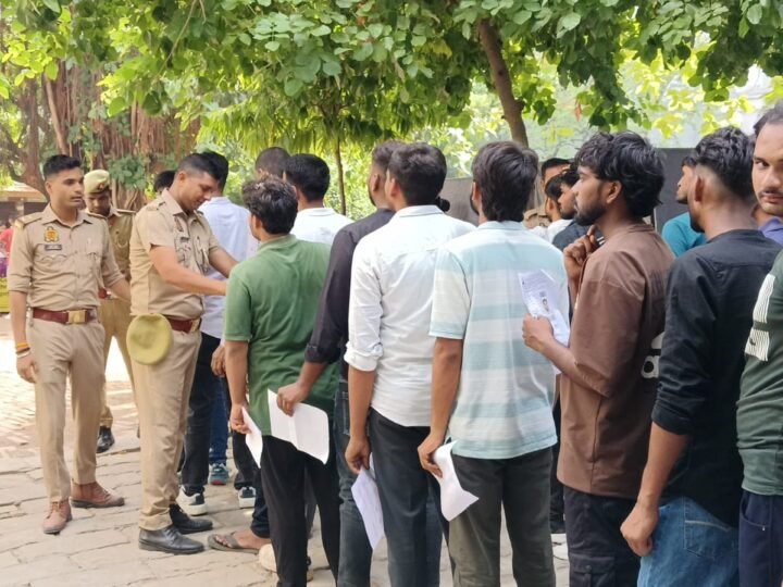 पुलिस भर्ती परीक्षा शुरू, 50 केंद्रों पर कड़ी सुरक्षा के बीच दो पालियों में हो रही परीक्षा