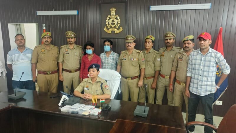 पता पूछने के बहाने महिला का सोने का टप्स झपटने वाले दो आरोपी गिरफ्तार, नकदी और बाइक बरामद