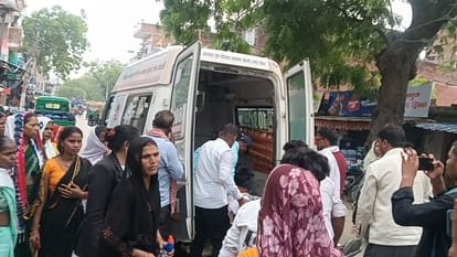 चौबेपुर थाने के बाहर महिलाओं का हंगामा, अपहरण-दुष्कर्म केस में युवक को निर्दोष बताकर जांच पर उठाए सवाल