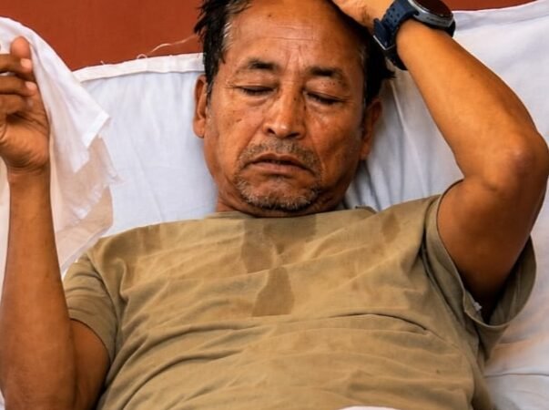 सोनम वांगचुक ने अनिश्चितकालीन अनशन जारी रखने का किया एलान, सांसदों से वार्ता की अनुमति मिलने तक नहीं तोड़ेंगे उपवास