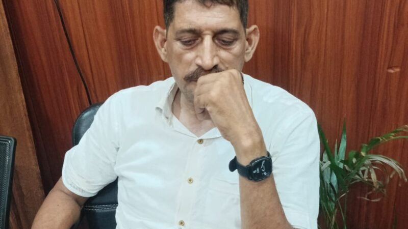 वाराणसी: गुंडा एक्ट का डर दिखाकर रिश्वत मांगने वाला उर्दू अनुवादक गिरफ्तार, एंटी करप्शन टीम ने रंगे हाथ दबोचा