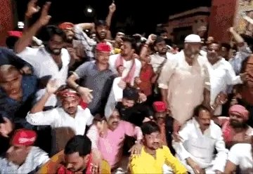अखिलेश यादव की हिरासत के विरोध में वाराणसी में सपा का प्रदर्शन, बीएचयू गेट पर धरना; 20 कार्यकर्ता हिरासत में