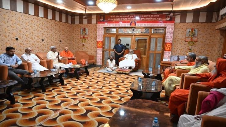 राम मंदिर की धार्मिक व्यवस्था अब संतों के हाथ, ट्रस्ट ने गठित की नई धार्मिक समिति