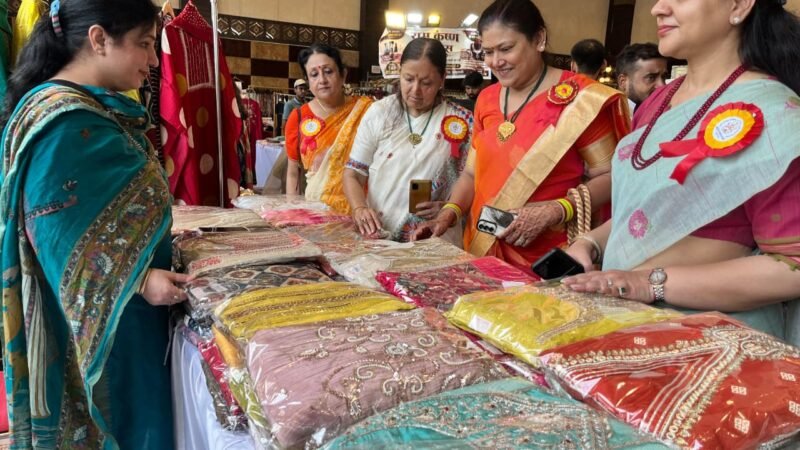 श्रावणी तीज मेले में दिखा नारी शक्ति और लोक संस्कृति का संगम, 70 से अधिक स्टॉल बने आकर्षण का केंद्र