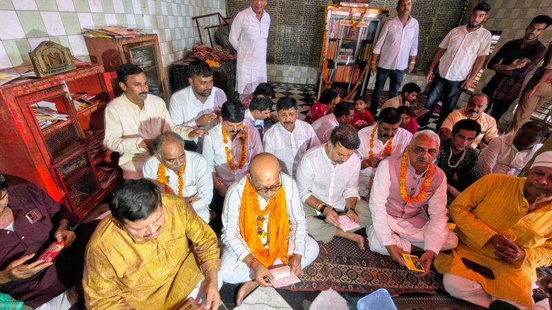 अयोध्या पहुंचे अजय राय, हनुमानगढ़ी में की पूजा; राम मंदिर चढ़ावे को लेकर भाजपा सरकार पर साधा निशाना