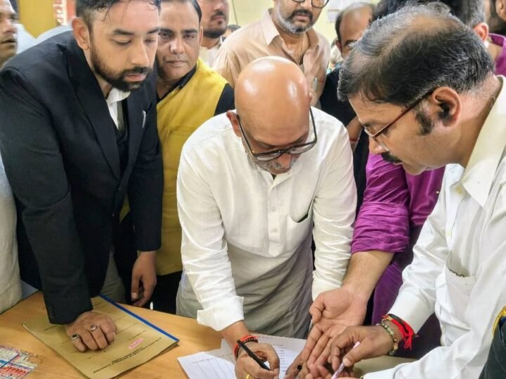 मुख्यमंत्री योगी के खिलाफ अजय राय ने दायर किया मानहानि का मुकदमा